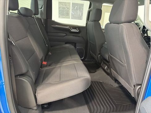 Used 2025 Chevrolet Silverado 1500 LT image 23
