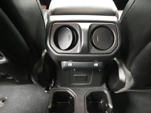 Used 2022 Jeep Gladiator Rubicon w/ LED Lighting Group AWD/4WD image 29