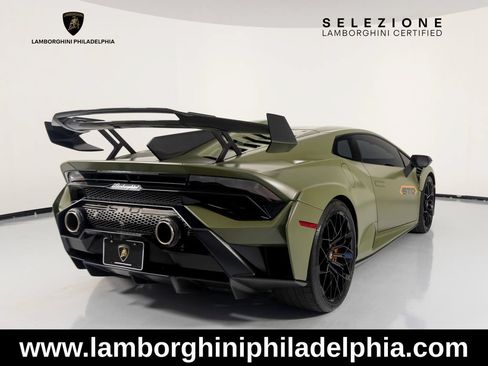 Used 2023 Lamborghini Huracan STO RWD image 5