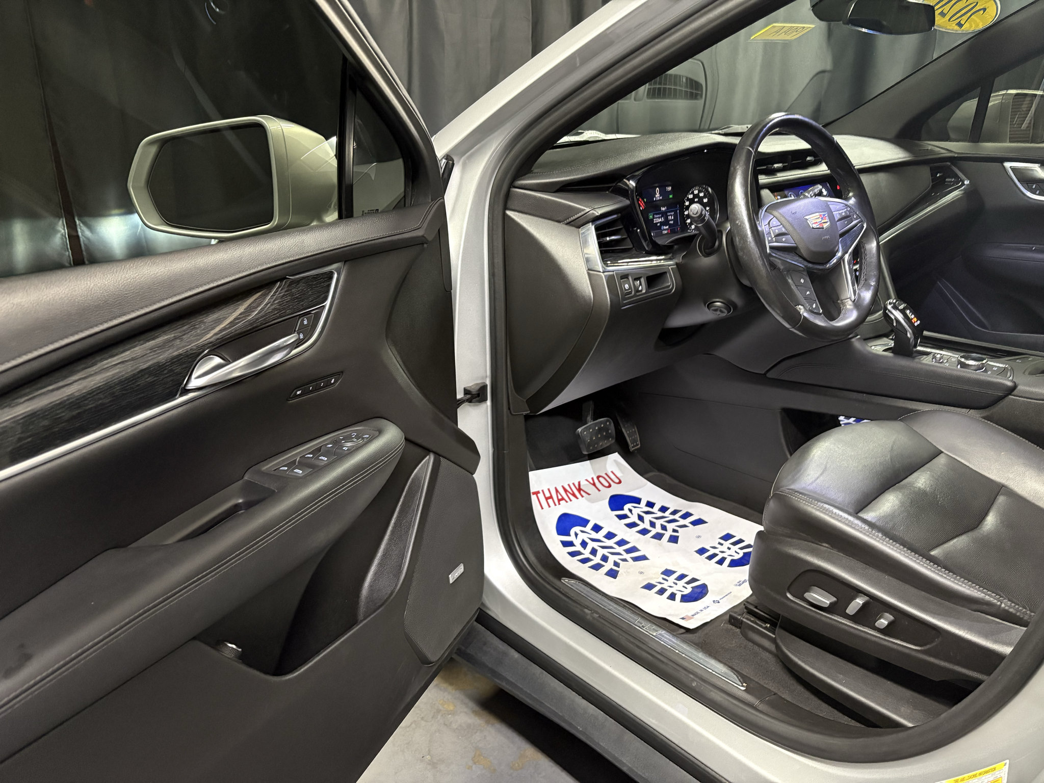 Used 2020 Cadillac XT5 Premium Luxury FWD image 21