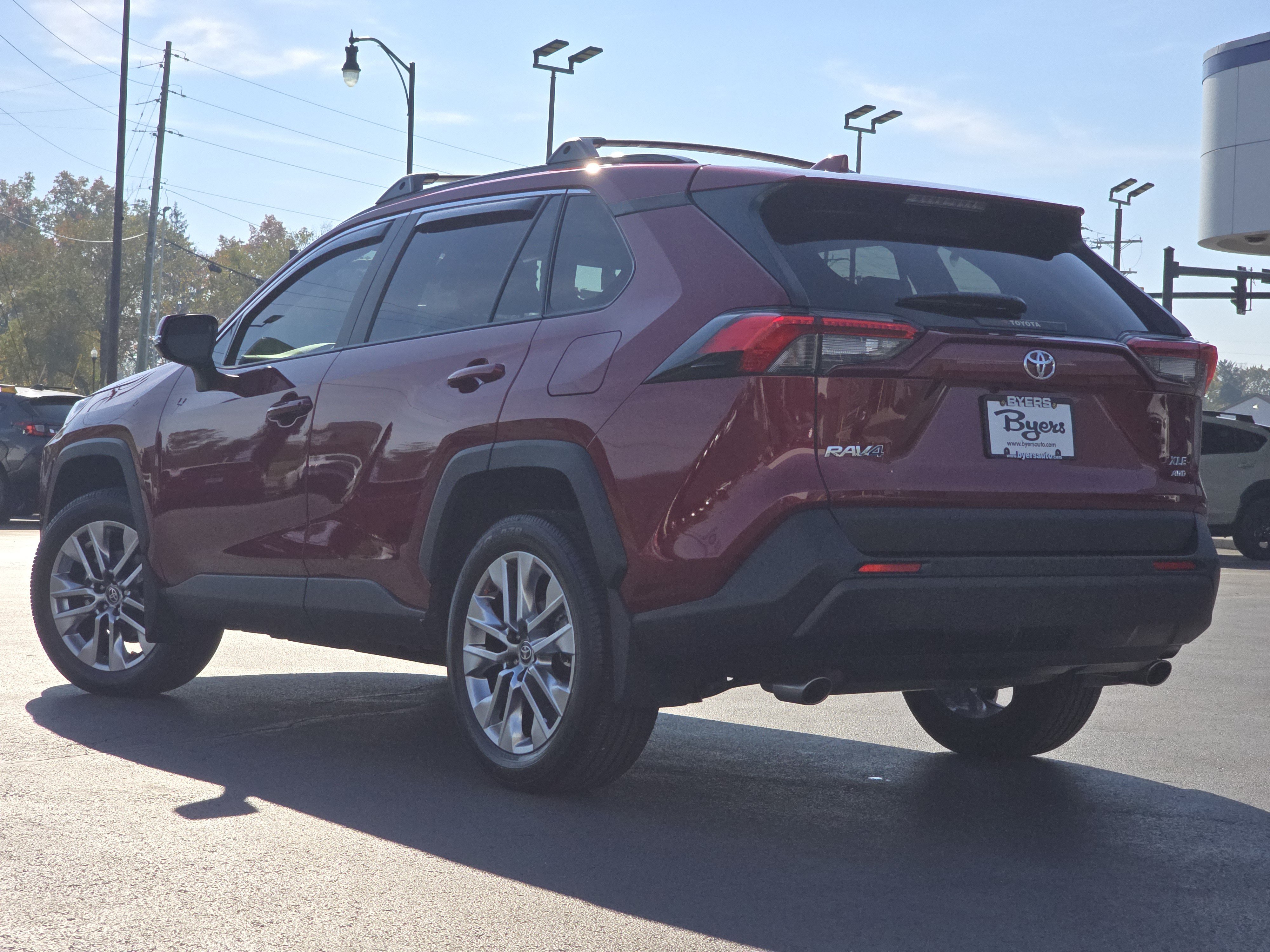 Used 2025 Toyota RAV4 XLE Premium w/ Weather Package AWD/4WD image 5