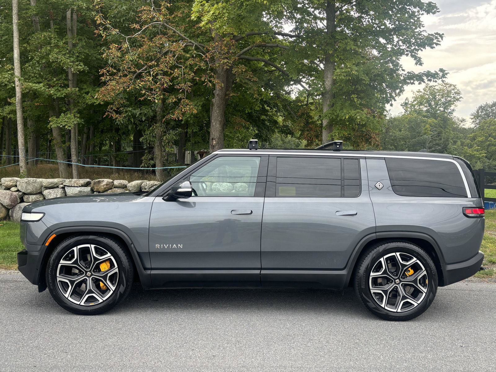 Used 2022 Rivian R1S Launch Edition Quad AWD/4WD image 14