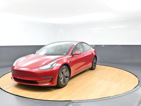Used 2022 Tesla Model 3 RWD image 4