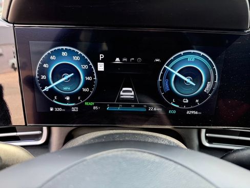 Used 2024 Hyundai Elantra Limited FWD image 26