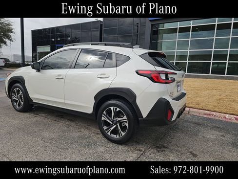 Used 2024 Subaru Crosstrek 2.0i Premium w/ Crosstrek Mirror Package image 3