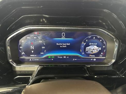 Used 2025 Chevrolet Silverado 1500 LT AWD/4WD image 17