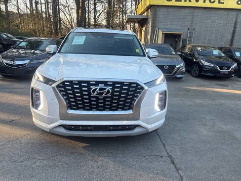 Used 2021 Hyundai Palisade Limited image 3