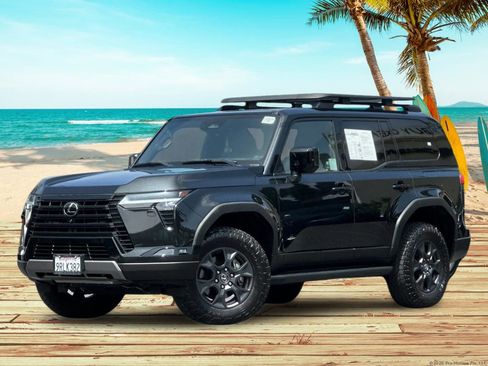 Used 2024 Lexus GX 550 AWD/4WD image 2