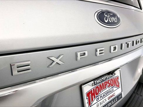Used 2022 Ford Expedition Max Limited image 31