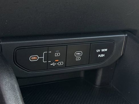Used 2025 Kia K4 FWD image 18