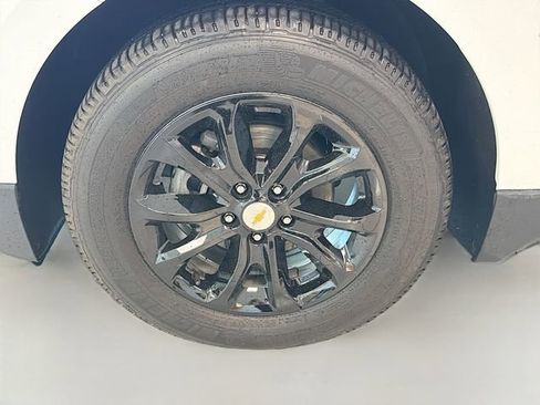 Used 2020 Chevrolet Equinox LT image 28