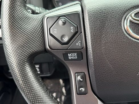 Used 2021 Toyota Tacoma TRD Off-Road w/ Technology Package AWD/4WD image 26