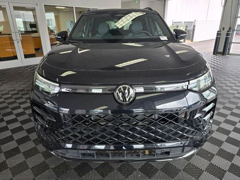 New 2026 Volkswagen Tiguan SE R-Line AWD/4WD image 8