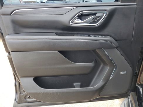 Used 2021 GMC Yukon SLT w/ SLT Luxury Plus Package image 21