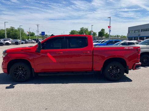 Used 2023 Chevrolet Silverado 1500 RST w/ Rally Edition AWD/4WD image 4