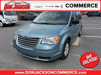 Used 2010 Chrysler Town & Country LX video 1