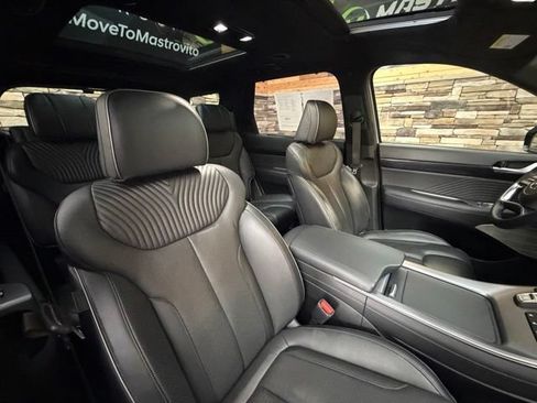 Used 2023 Hyundai Palisade Calligraphy AWD/4WD image 14