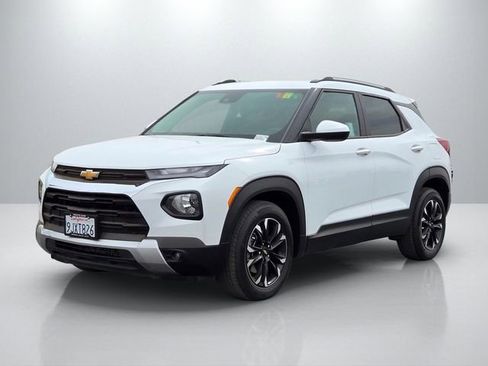Used 2023 Chevrolet TrailBlazer LT FWD image 8