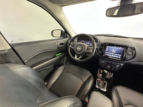 Used 2020 Jeep Compass Limited AWD/4WD image 9