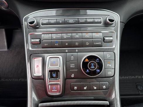Used 2022 Hyundai Santa Fe Limited w/ Cargo Package AWD/4WD image 17