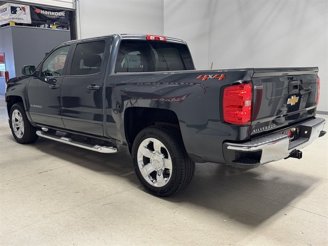 Used 2018 Chevrolet Silverado 1500 LT w/ LT Eassist Package AWD/4WD image 6