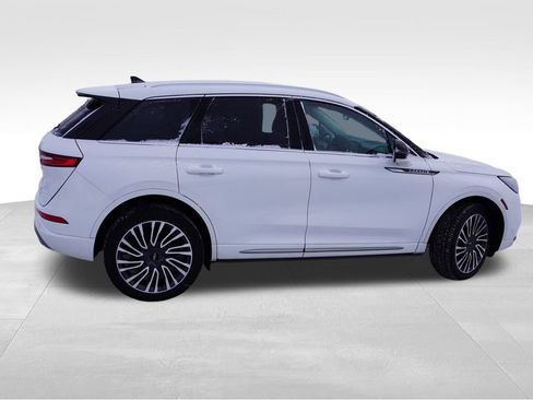 Used 2021 Lincoln Corsair AWD w/ Sport Package image 4