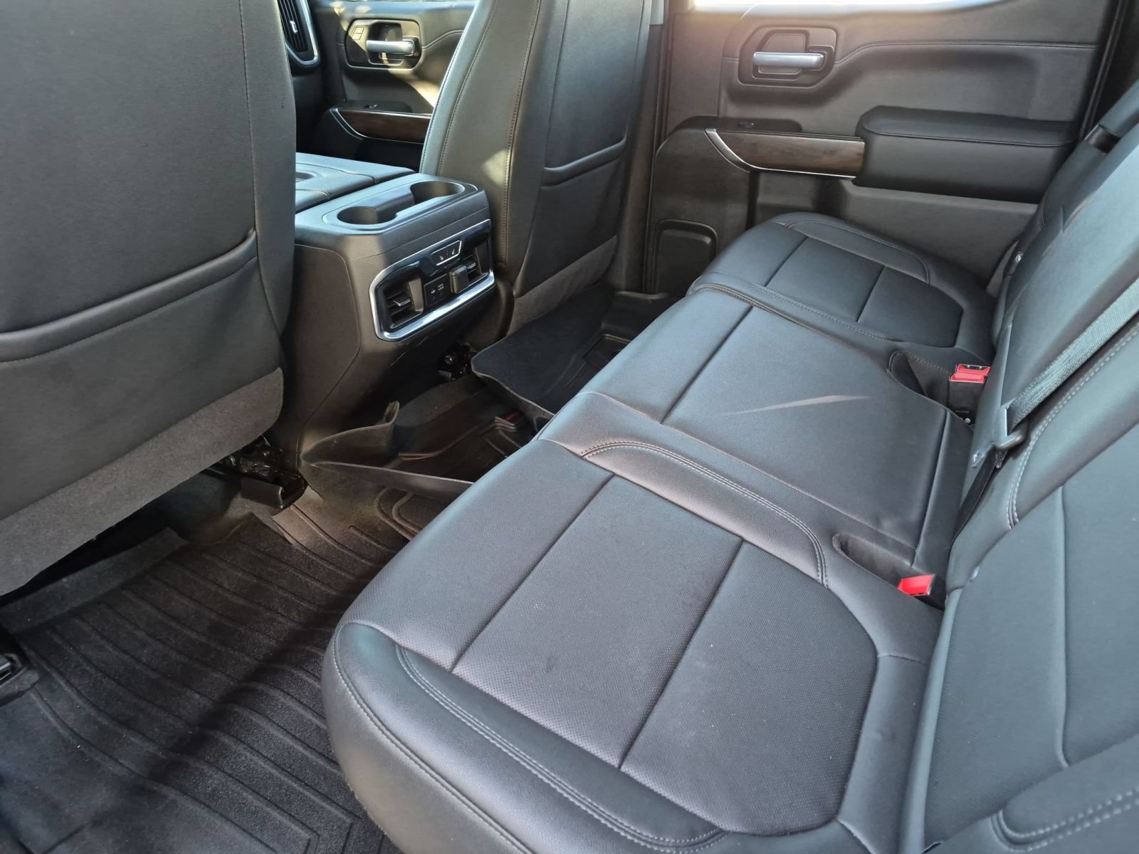 Used 2021 GMC Sierra 1500 SLT w/ SLT Premium Plus Package AWD/4WD image 28