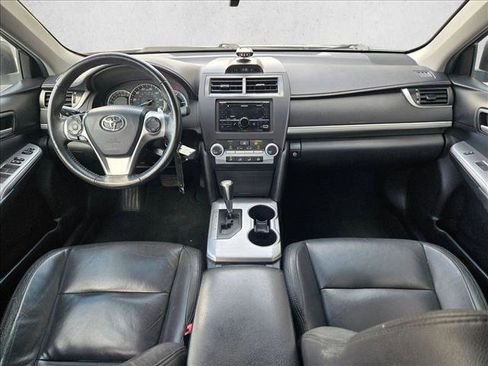 Used 2012 Toyota Camry SE image 11
