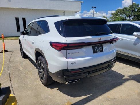Used 2026 Buick Enclave Sport Touring FWD image 5