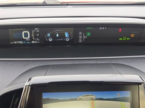 Used 2018 Toyota Prius Four Touring image 18