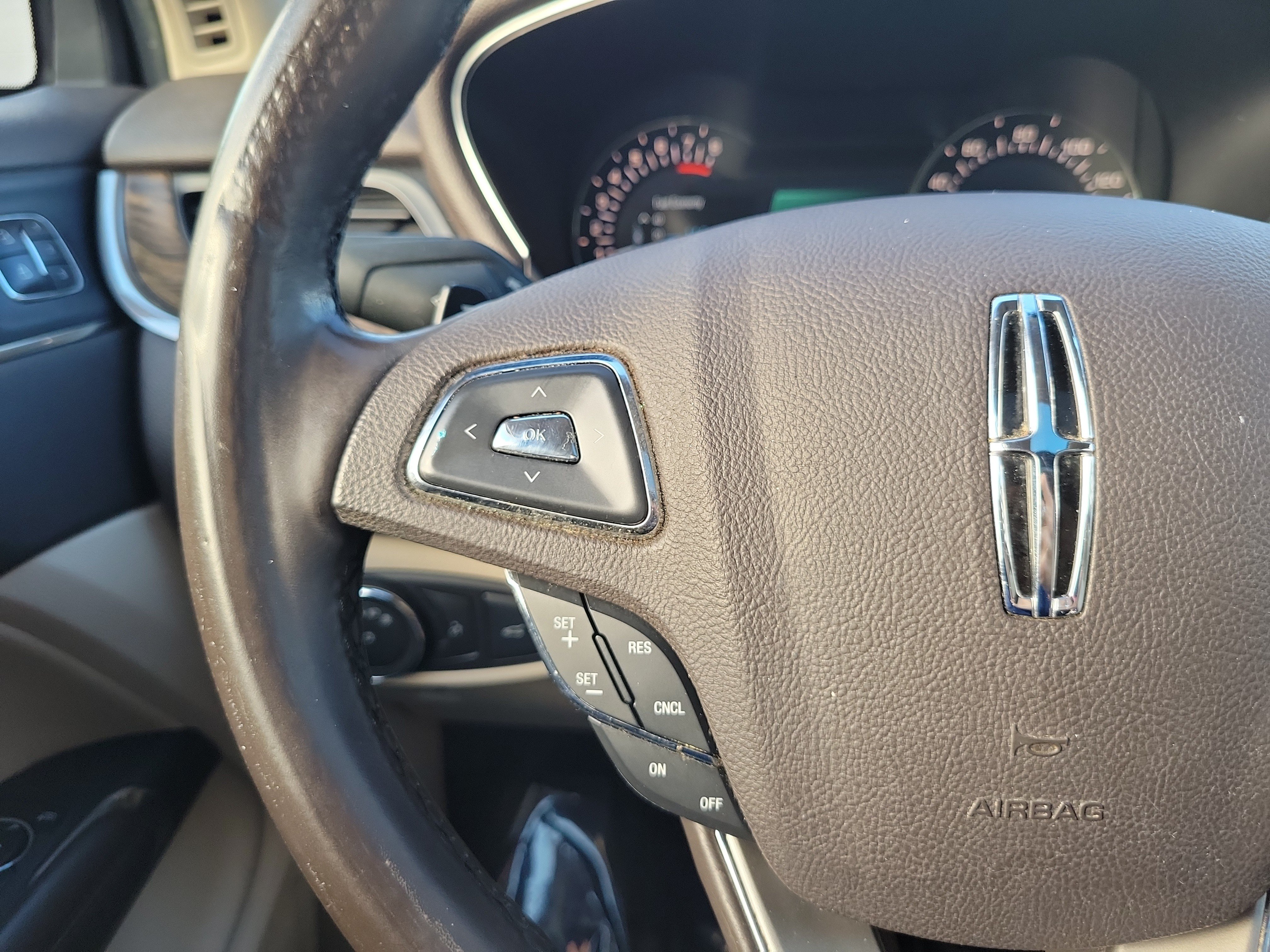 Used 2017 Lincoln MKC Reserve FWD image 22