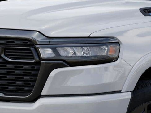 New 2026 RAM 1500 Big Horn AWD/4WD image 32