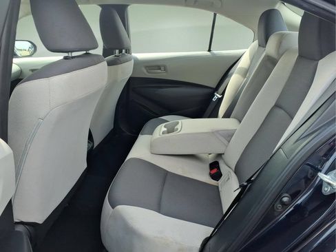 Used 2023 Toyota Corolla LE FWD image 5