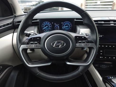 Certified 2024 Hyundai Tucson Limited AWD/4WD image 15