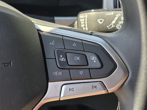 Used 2023 Volkswagen Atlas Cross Sport SE image 21