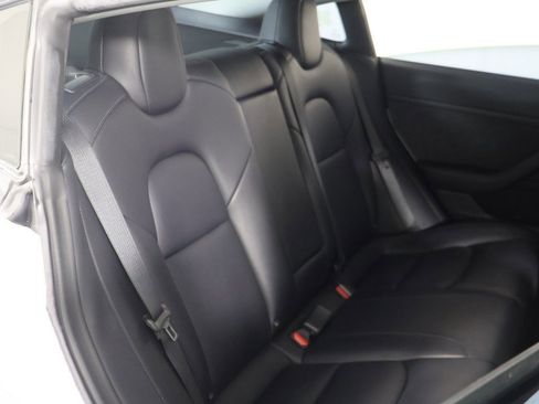 Used 2023 Tesla Model 3 Standard Range image 30