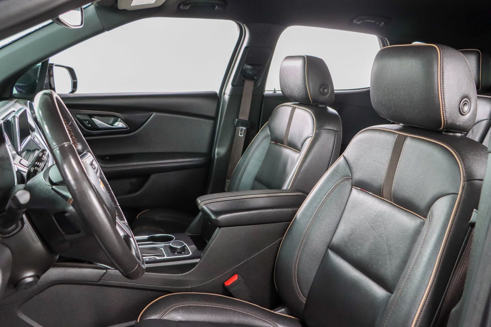Used 2022 Chevrolet Blazer Premier w/ Enhanced Convenience Package FWD image 24