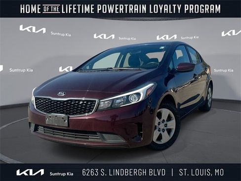 Used 2017 Kia Forte LX image 1