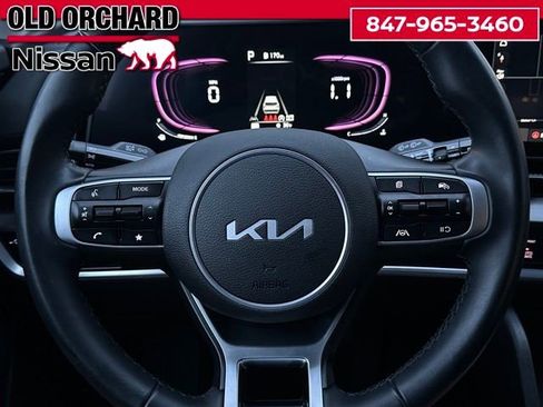 Used 2025 Kia Sportage EX image 22