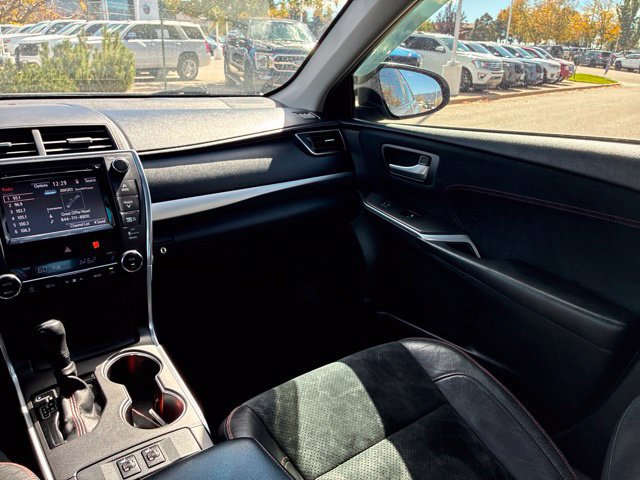Used 2015 Toyota Camry XSE w/ Moonroof Package FWD image 19