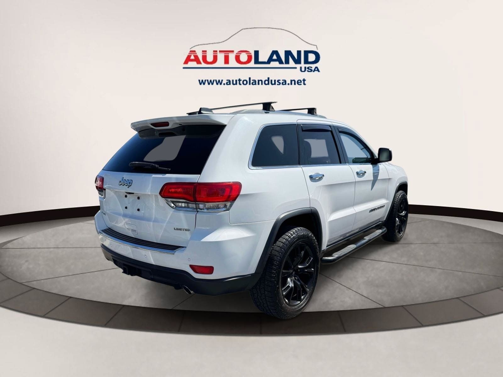 Used 2018 Jeep Grand Cherokee Limited w/ Luxury Group II AWD/4WD image 3