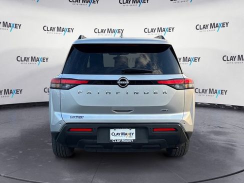 Used 2025 Nissan Pathfinder SV AWD/4WD image 4