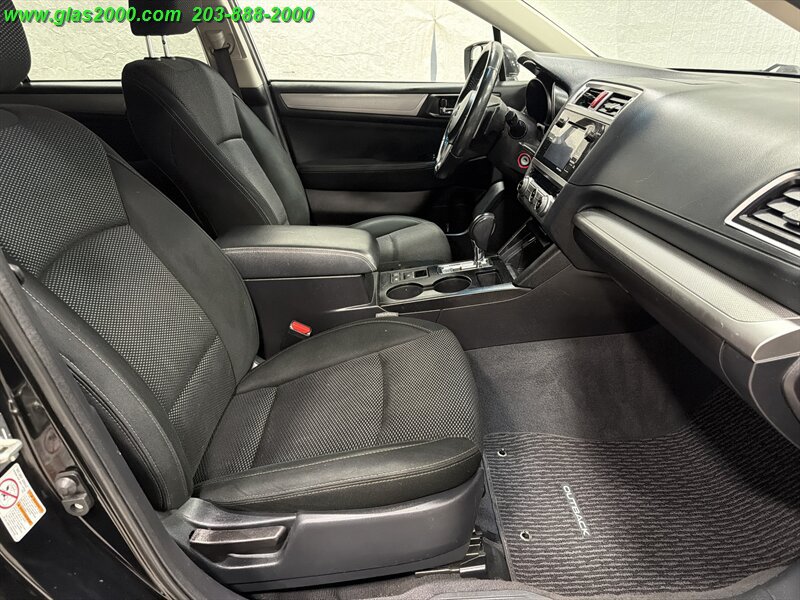 Used 2017 Subaru Outback 2.5i Premium AWD/4WD image 21