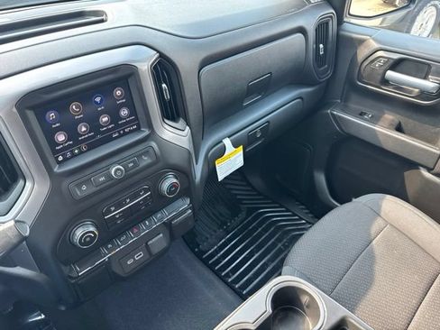 Used 2021 Chevrolet Silverado 1500 Custom AWD/4WD image 40