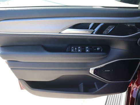 New 2026 Jeep Grand Wagoneer Limited AWD/4WD image 18