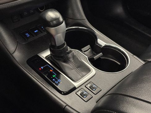 Used 2018 Toyota Highlander XLE image 30