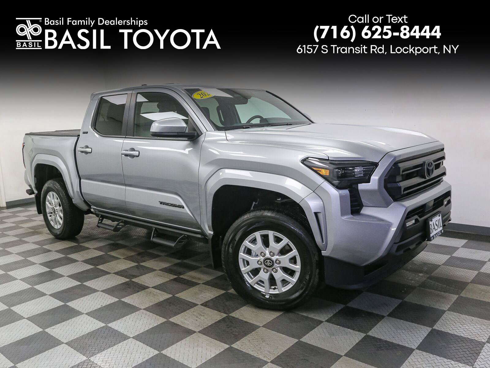 Used 2026 Toyota Tacoma SR5 AWD/4WD image 1