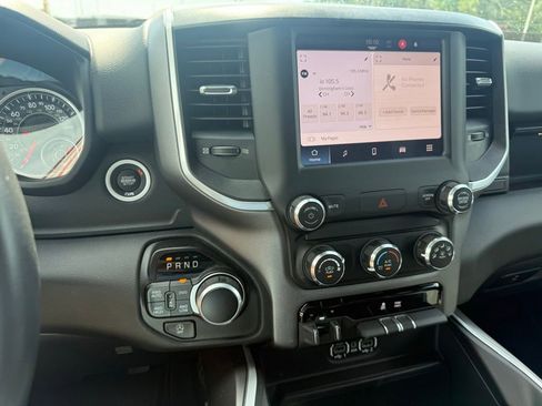 Used 2022 RAM 1500 Big Horn AWD/4WD image 12