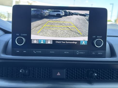 Used 2025 Honda CR-V EX image 18