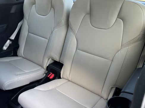 New 2026 Volvo XC90 B6 Ultra w/ Protection Package AWD/4WD image 16
